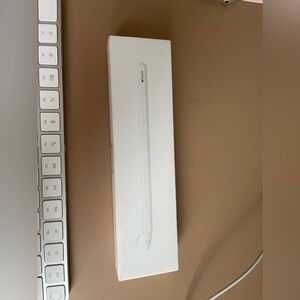 Apple Pencil - used once